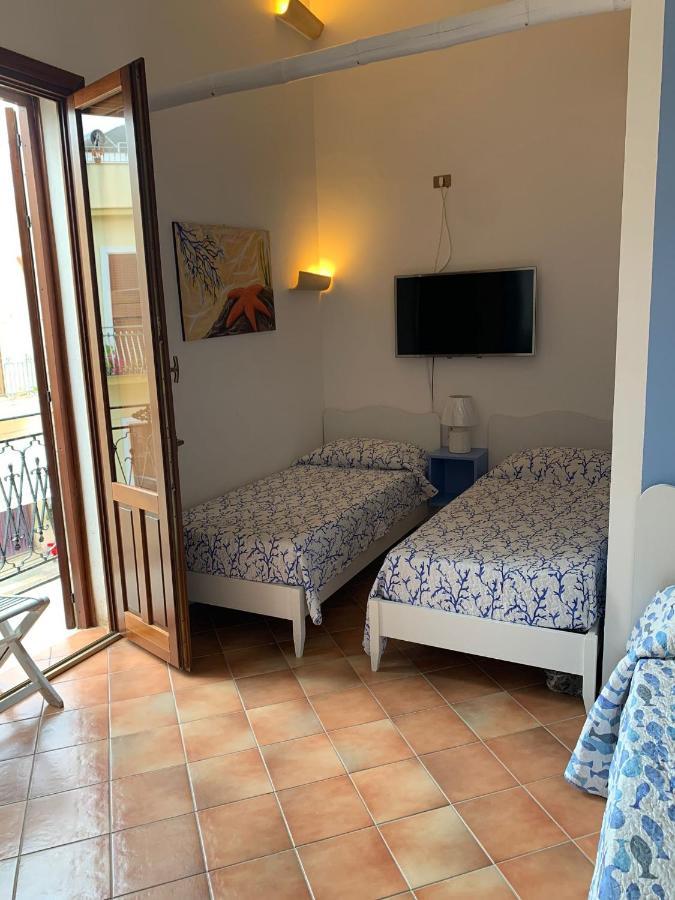 Apartment With Terraces And Private Jacuzzi - San Vito 400M From Beach Сан-Вито-Ло-Капо Экстерьер фото